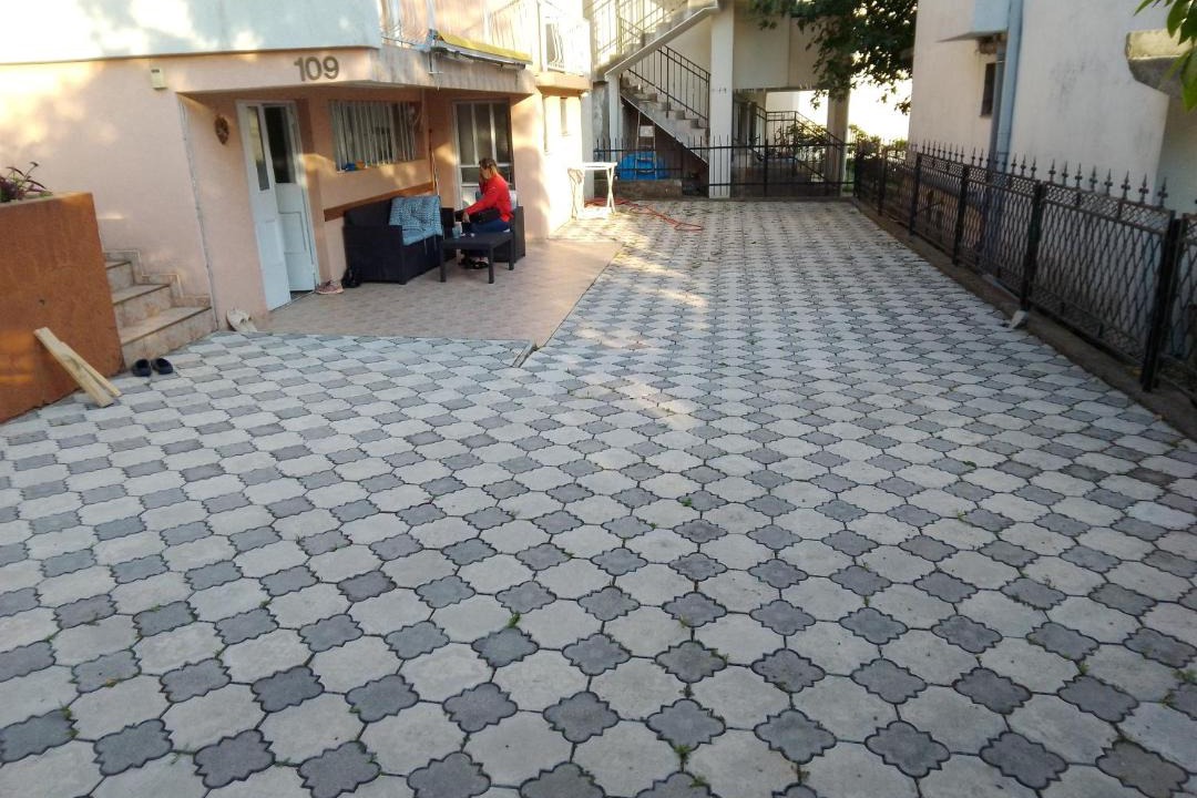 Photo of Others in Zgrade