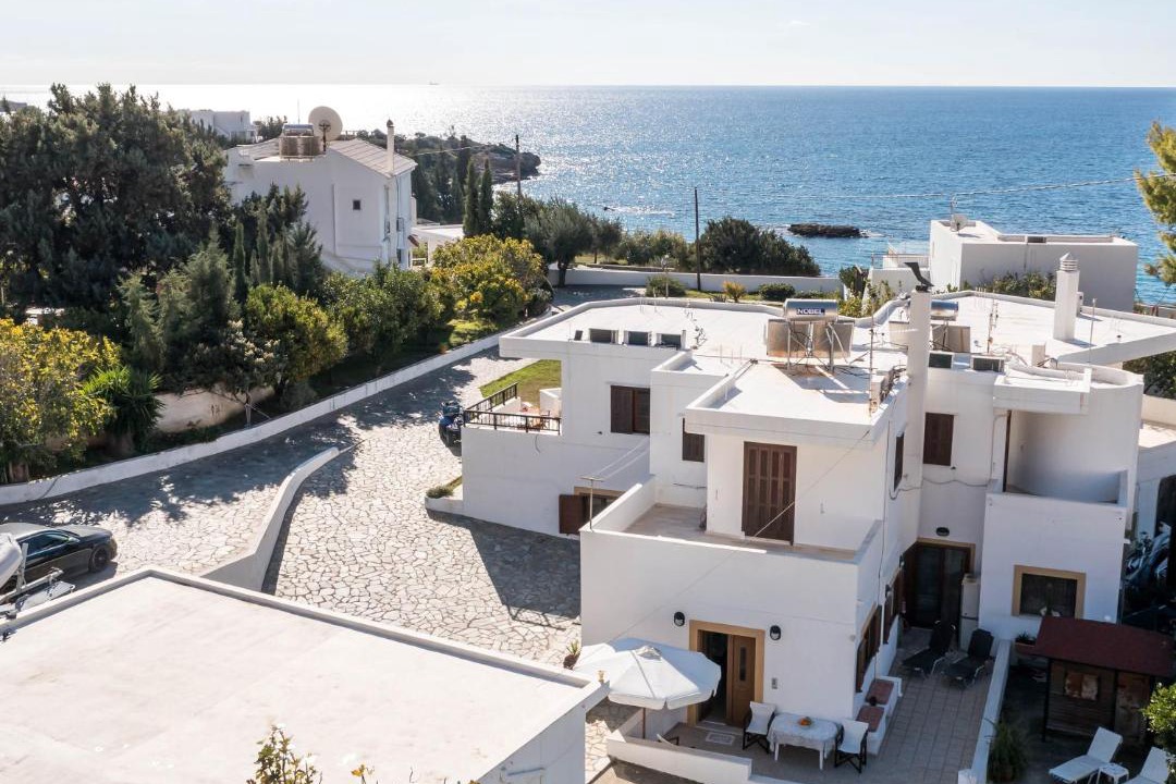 Photo of Others in Pefkos