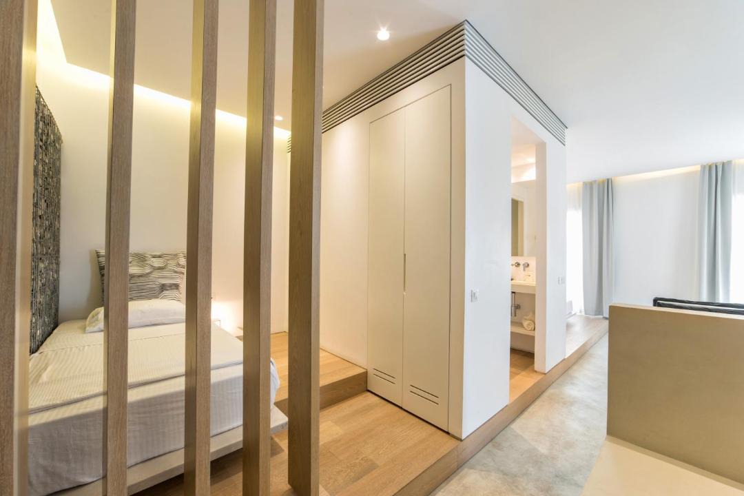 Photo of Bedroom in Ios Town