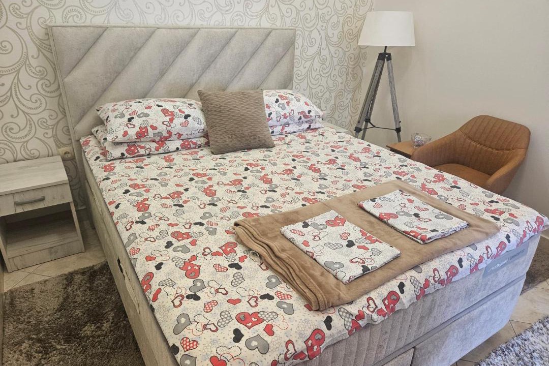 Photo of Bedroom in Igalo
