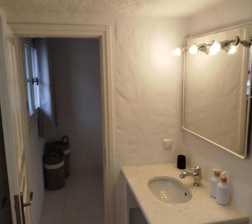 Photo of Bathroom in Lakka