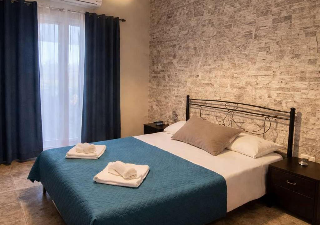 Photo of Bedroom in Omales