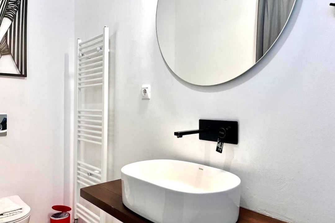 Photo of Bathroom in Mets