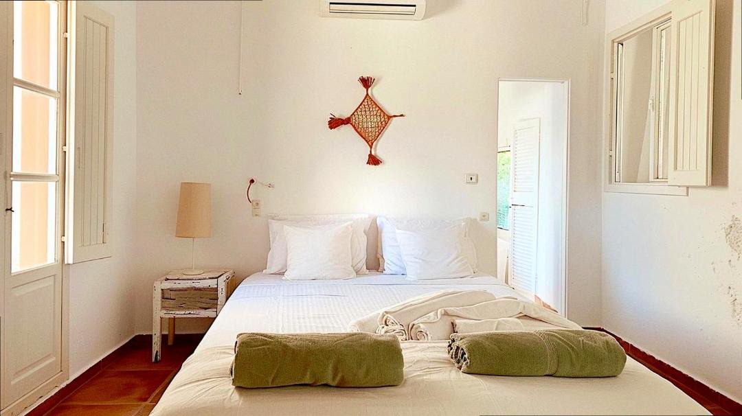 Photo of Bedroom in Fira