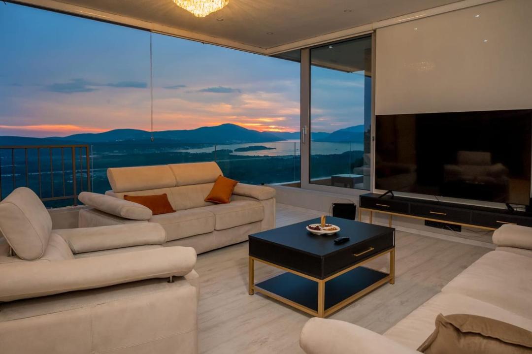 Photo of Livingroom in Kotor