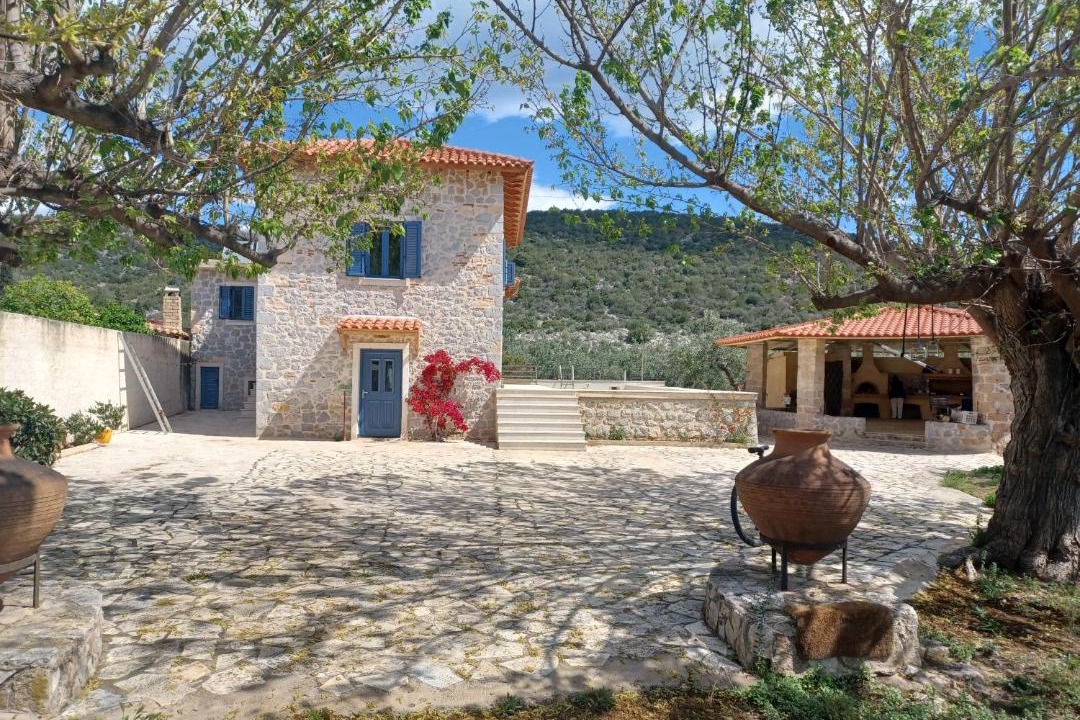 Photo of Others in Melissopetra