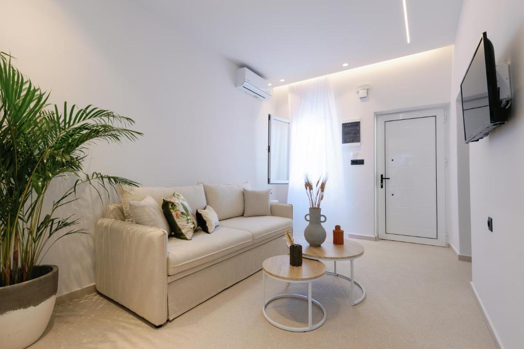 Photo of Livingroom in Lambi