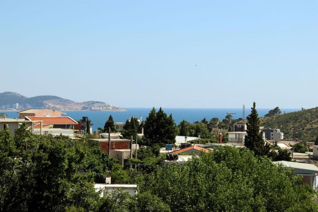 Photo of Others in Zgrade