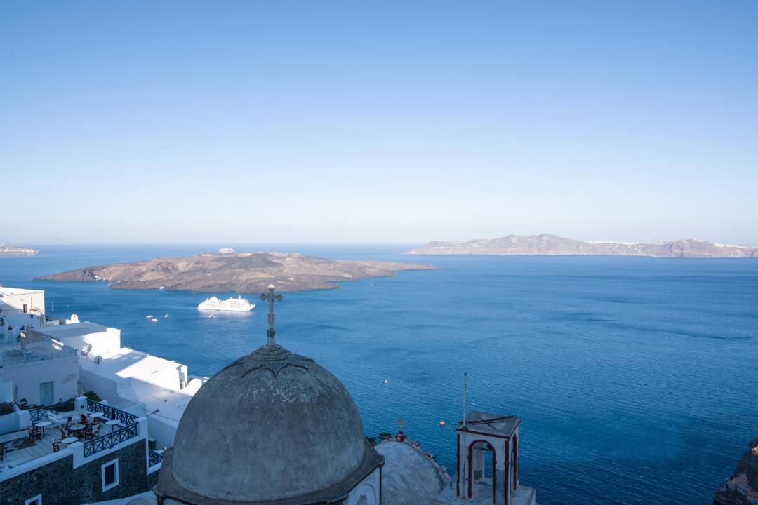 Photo of Others in Fira