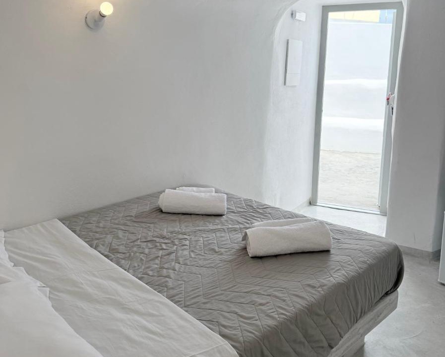 Photo of Bedroom in Fira