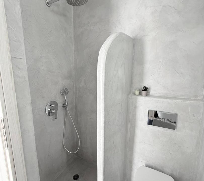 Photo of Bathroom in Fira