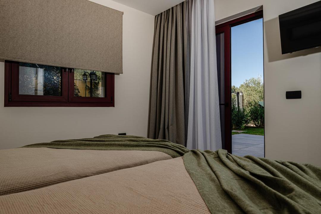 Photo of Bedroom in Neromilos