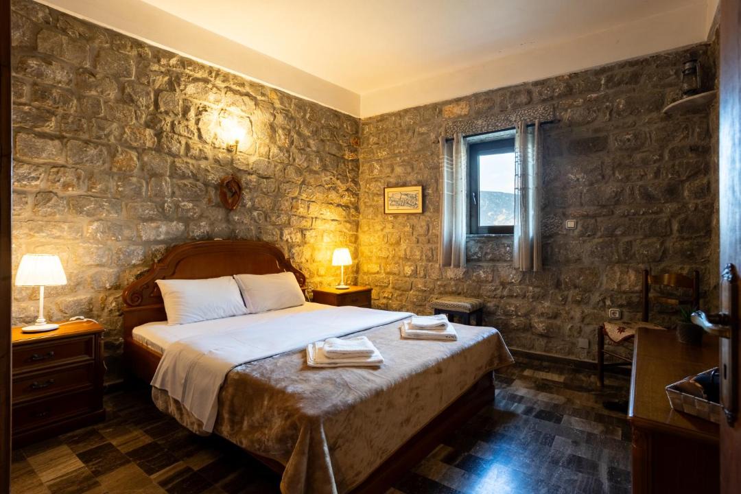 Photo of Bedroom in Omales