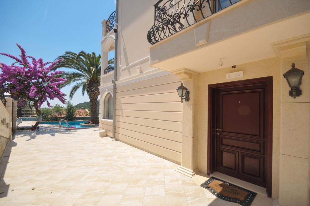 Photo of Others in Lucice
