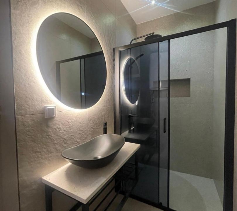 Photo of Bathroom in Igalo