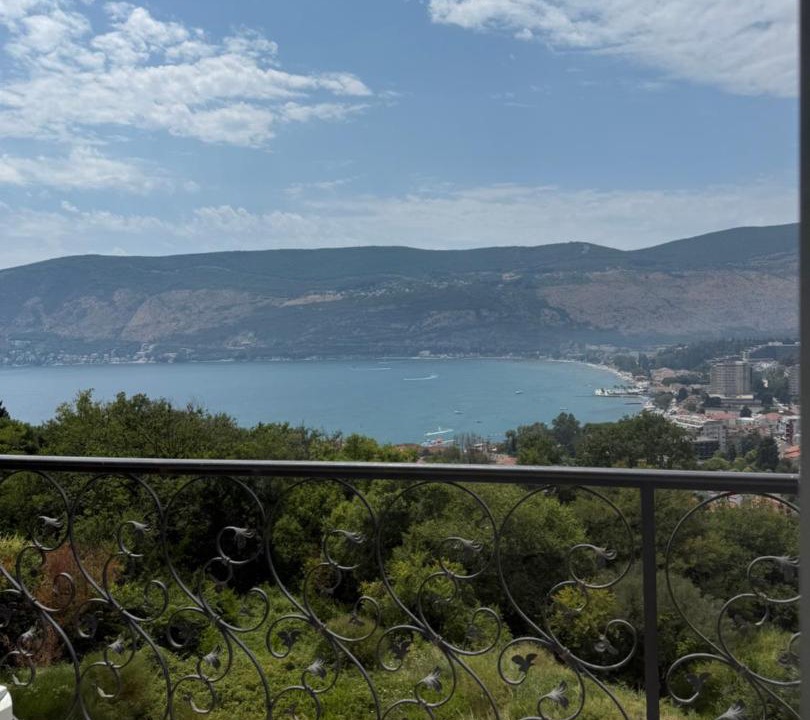 Photo of Patio Balcony in Grahovo
