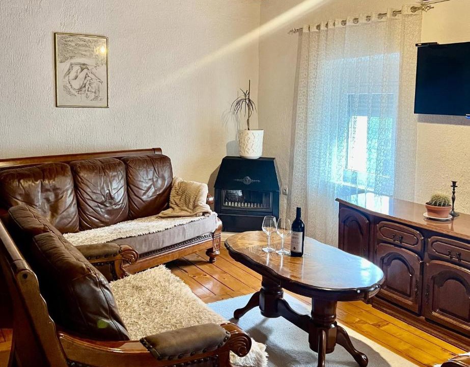 Photo of Livingroom in Karuc