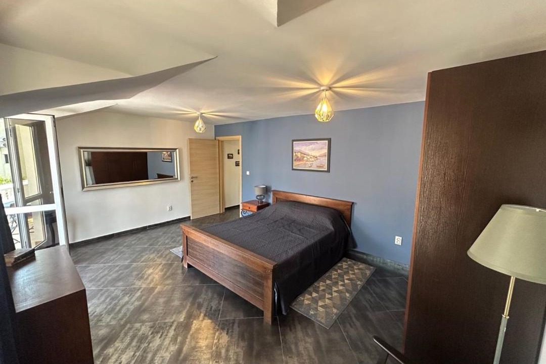 Photo of Bedroom in Maini