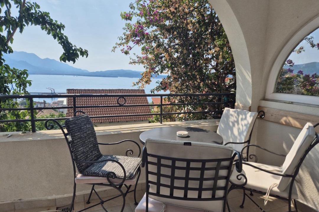 Photo of Patio Balcony in Bijela