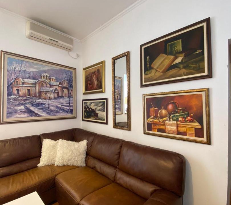 Photo of Livingroom in Downtown