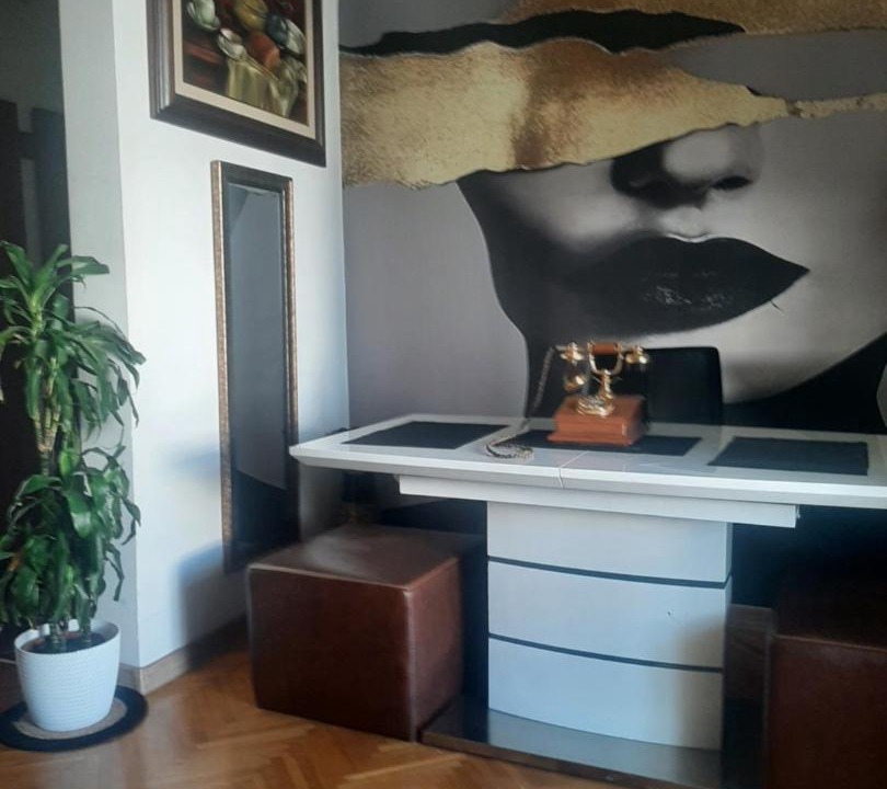 Photo of Livingroom in Downtown