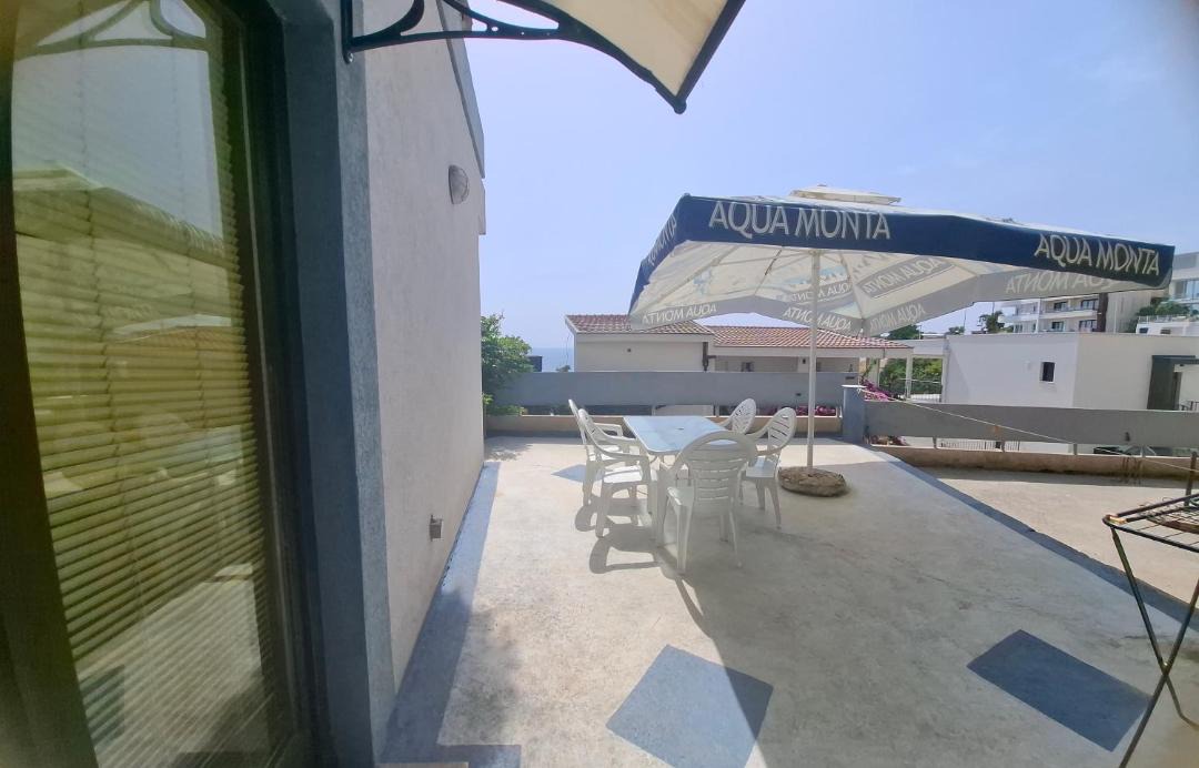 Photo of Patio Balcony in Rana