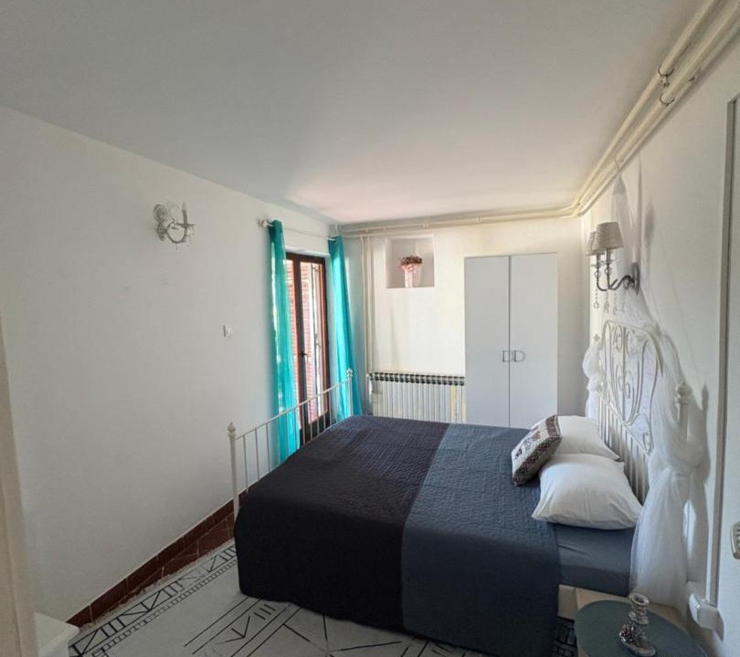 Photo of Bedroom in Podmaine