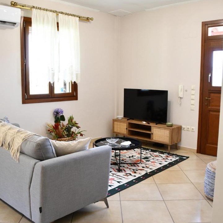 Photo of Livingroom in Mystras