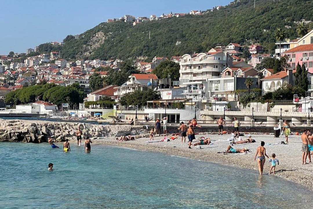 Photo of Others in Topla