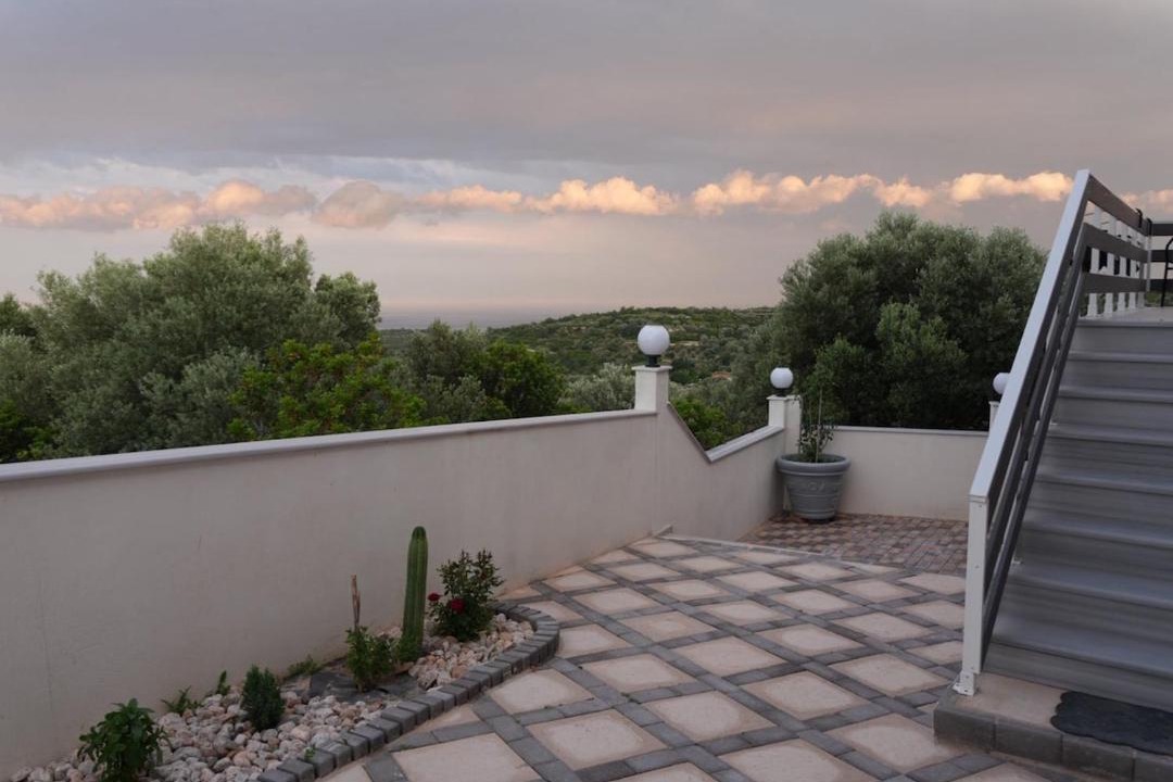 Photo of Patio Balcony in Ionia