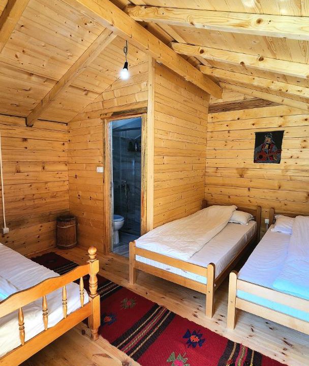 Photo of Others in Vusanje