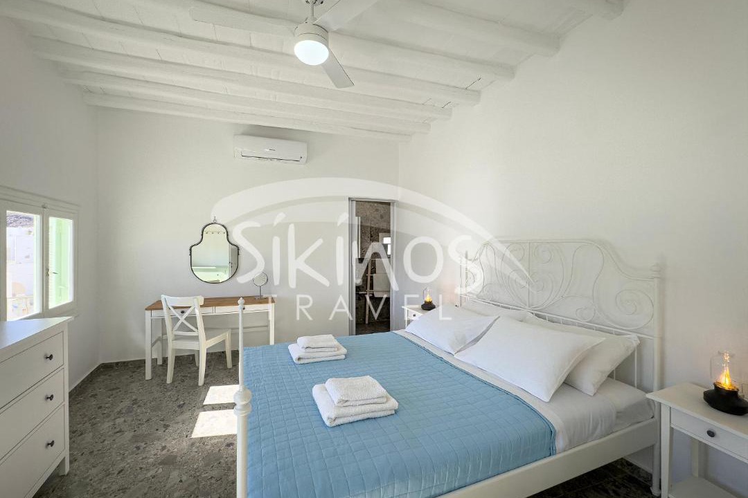 Photo of Bedroom in Karavostasis