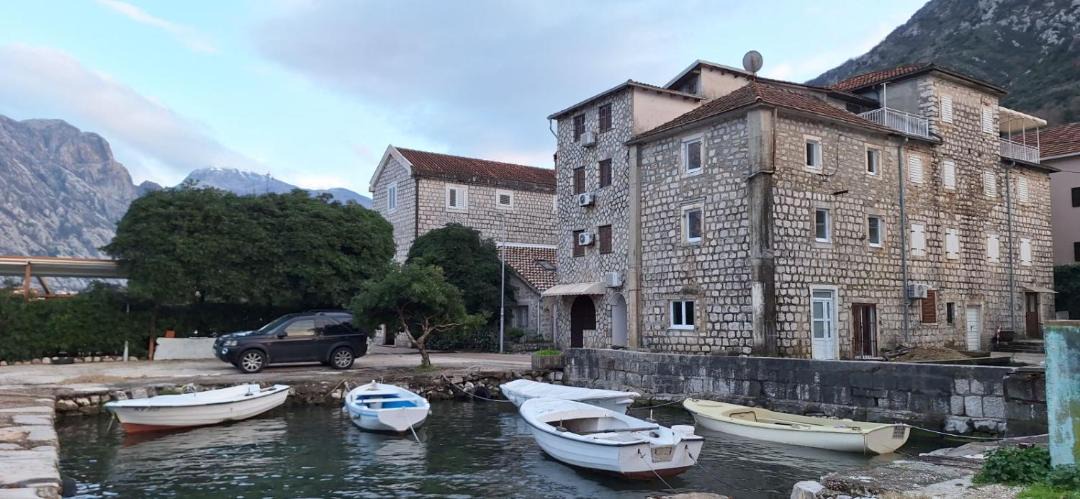Photo of Buildings in Prcanj