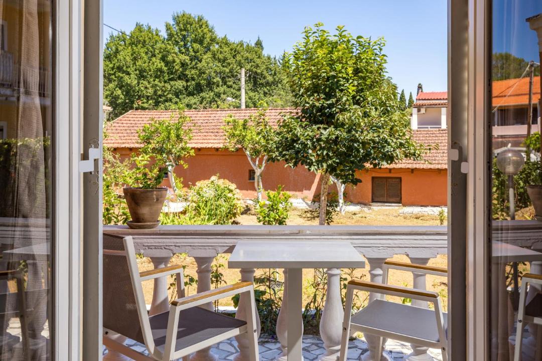 Photo of Patio Balcony in Ipsos