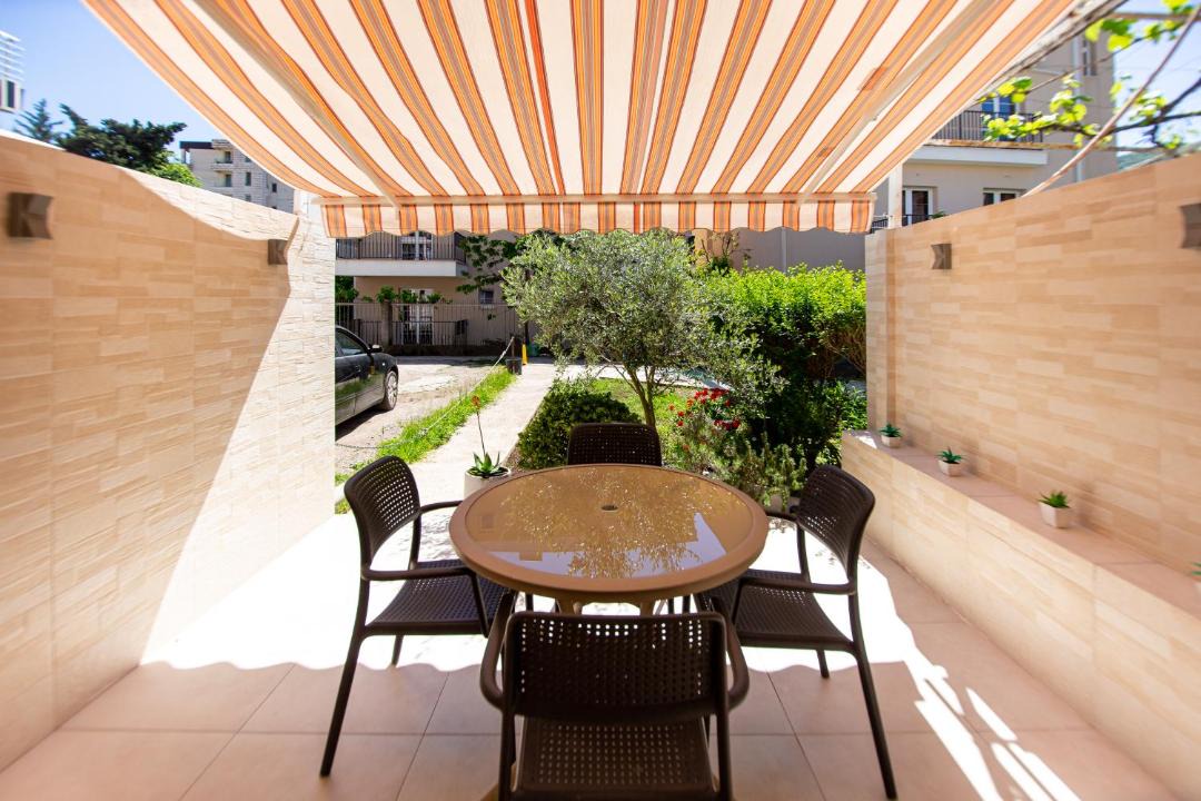 Photo of Patio Balcony in Maini
