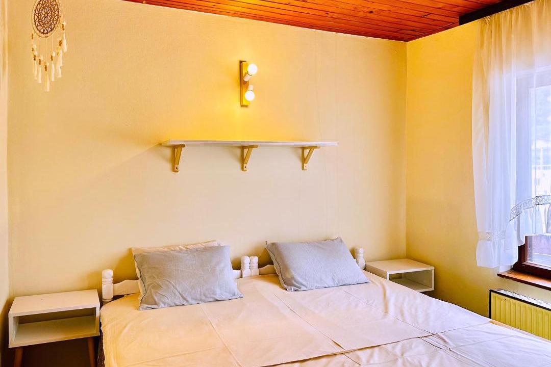 Photo of Bedroom in Sutomore