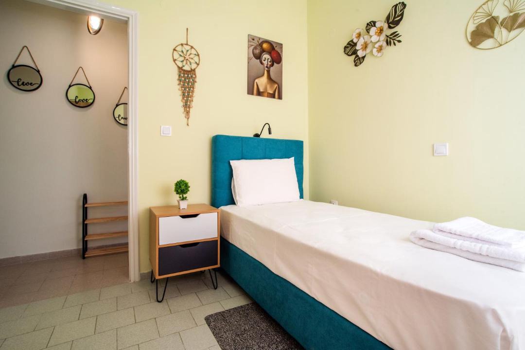Photo of Bedroom in Melikia