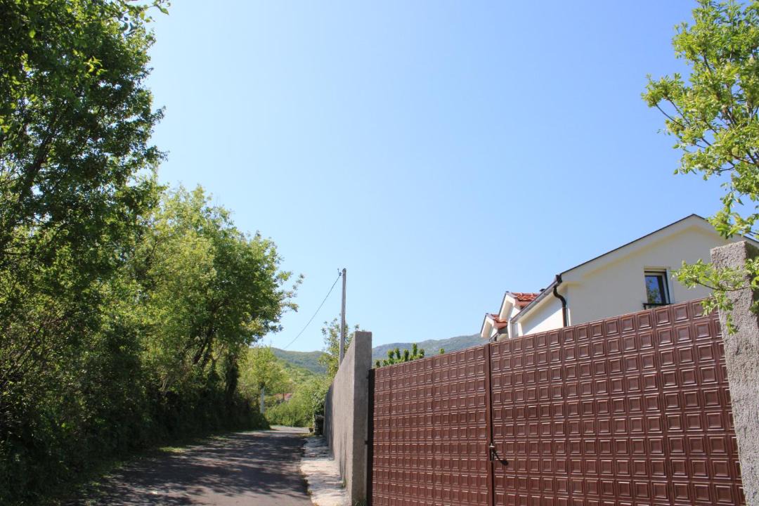 Photo of Others in Mokrine