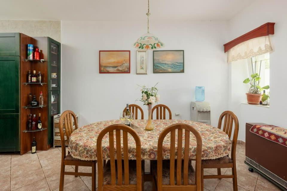 Photo of Kitchen in Strp