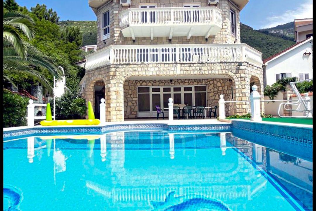 Photo of Others in Petrovac