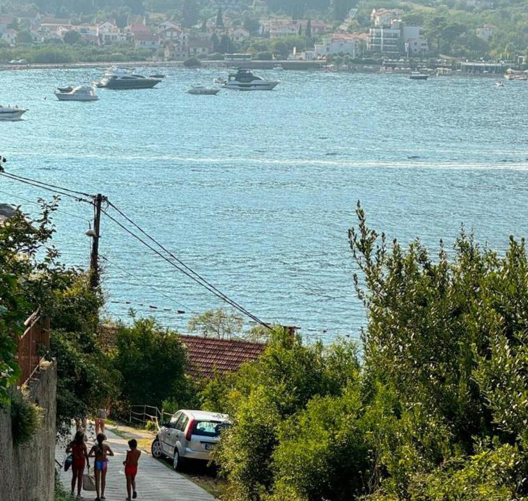 Photo of Others in Lepetane