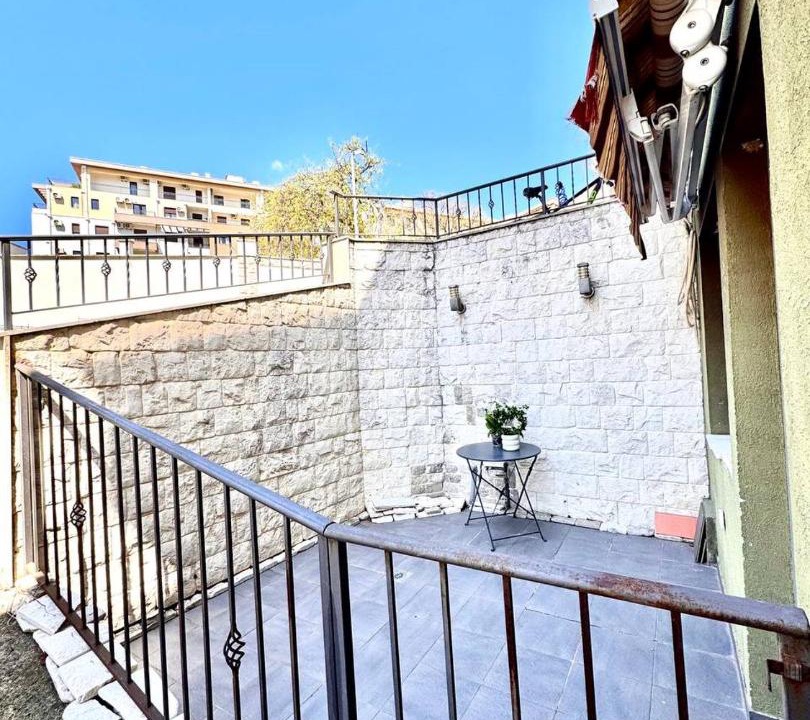 Photo of Patio Balcony in Lazi