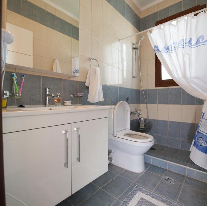 Photo of Bathroom in Gennadi