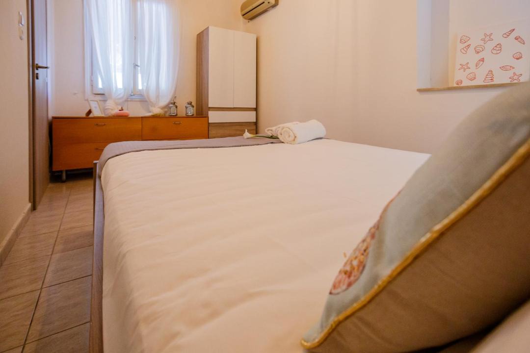 Photo of Bedroom in Alonia