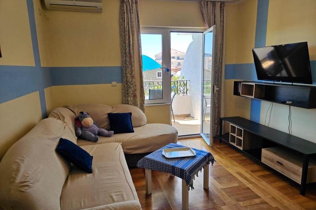 Photo of Livingroom in Becici