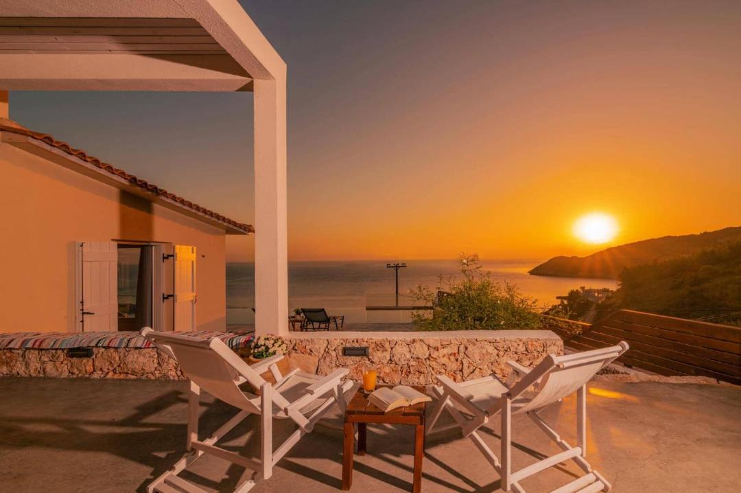 Photo of Patio Balcony in Elation