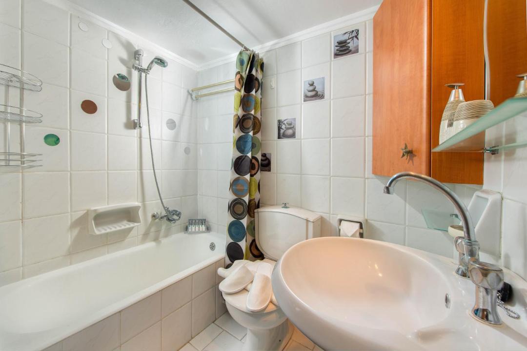 Photo of Bathroom in Ialyssos