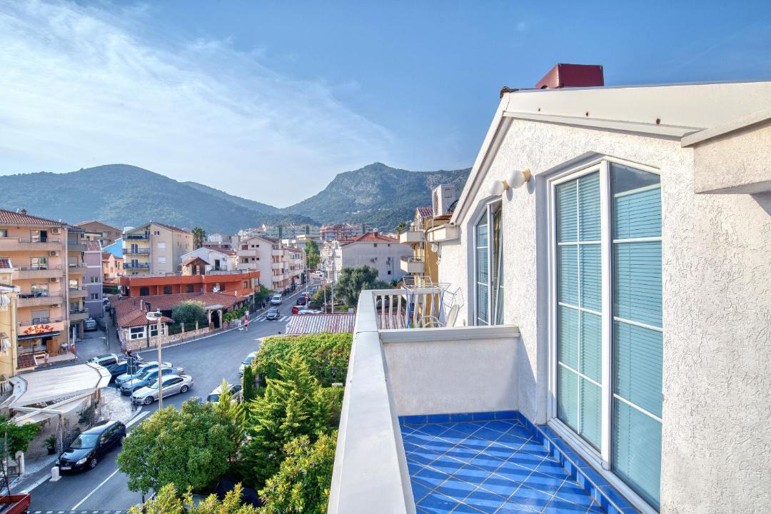Photo of Others in Babilonija
