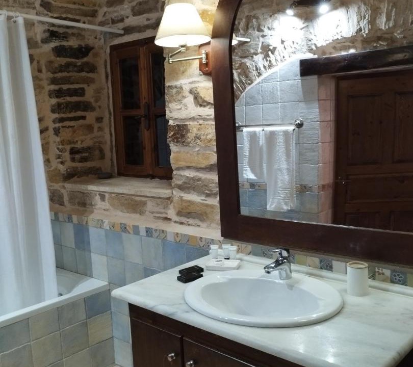 Photo of Bathroom in Ionia
