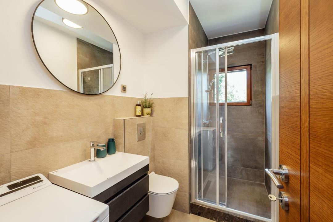 Photo of Bathroom in Podi